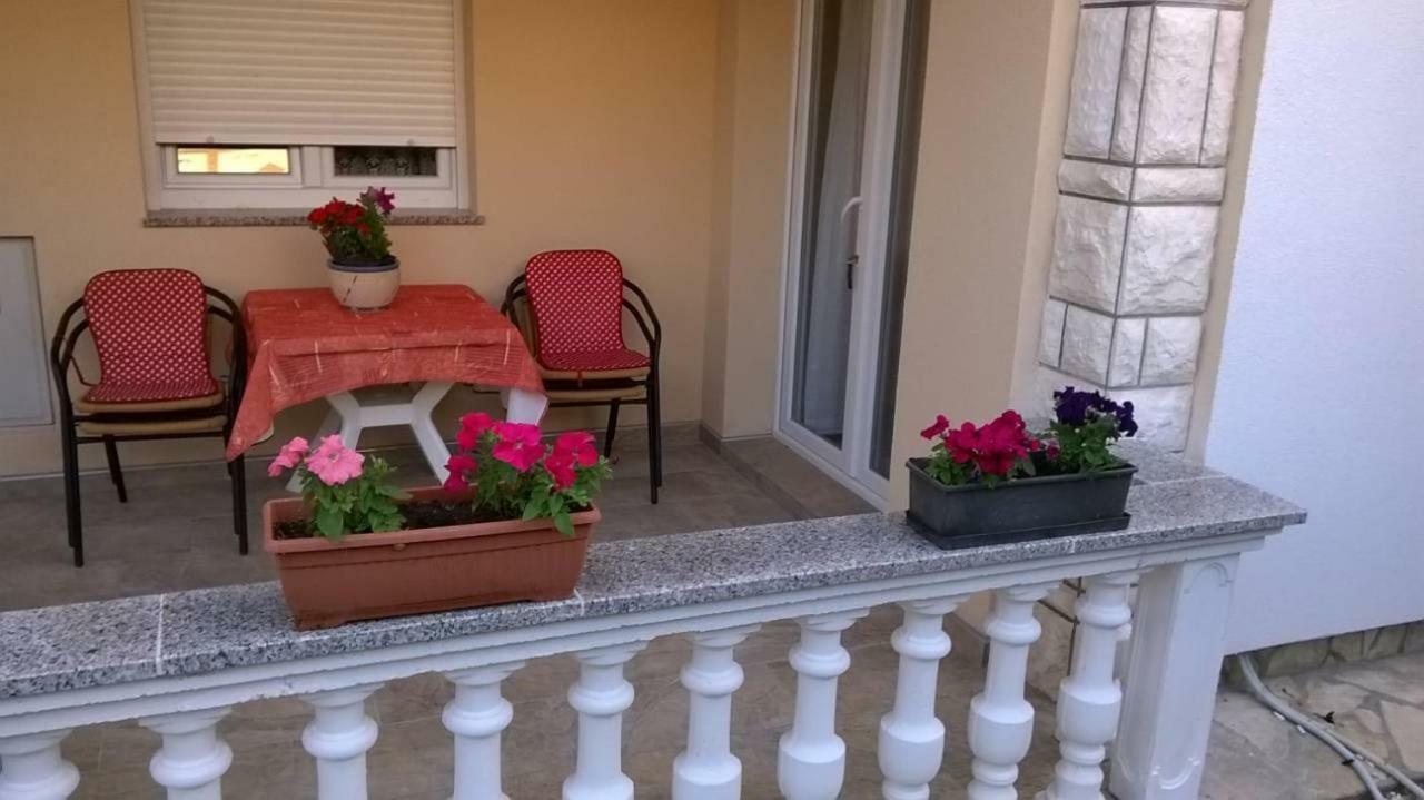 Apartments Bimi Vir Εξωτερικό φωτογραφία